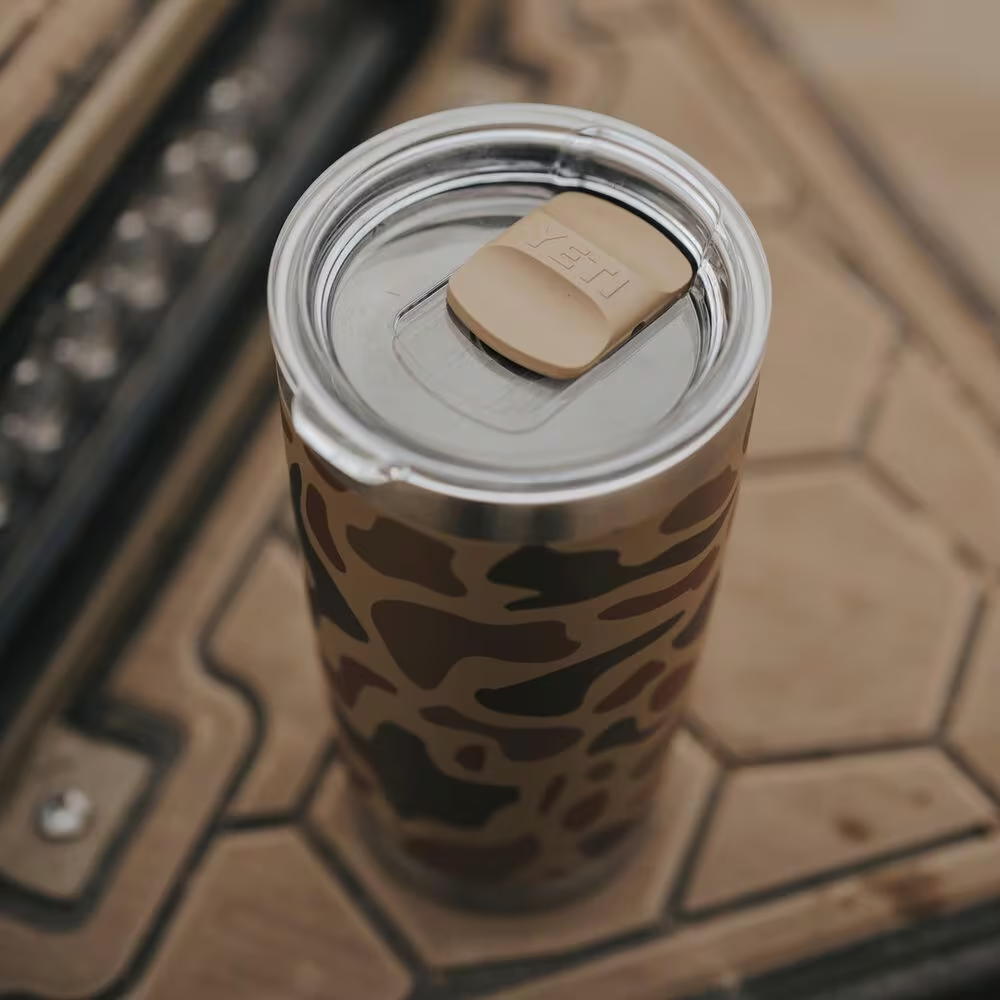 NEW YETI Rambler 20 oz Tumbler Tan Wetlands Camo Insulated RARE