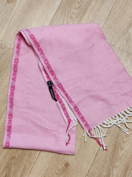 Women DKNY Scarf Pink Wool One size #7EZ9