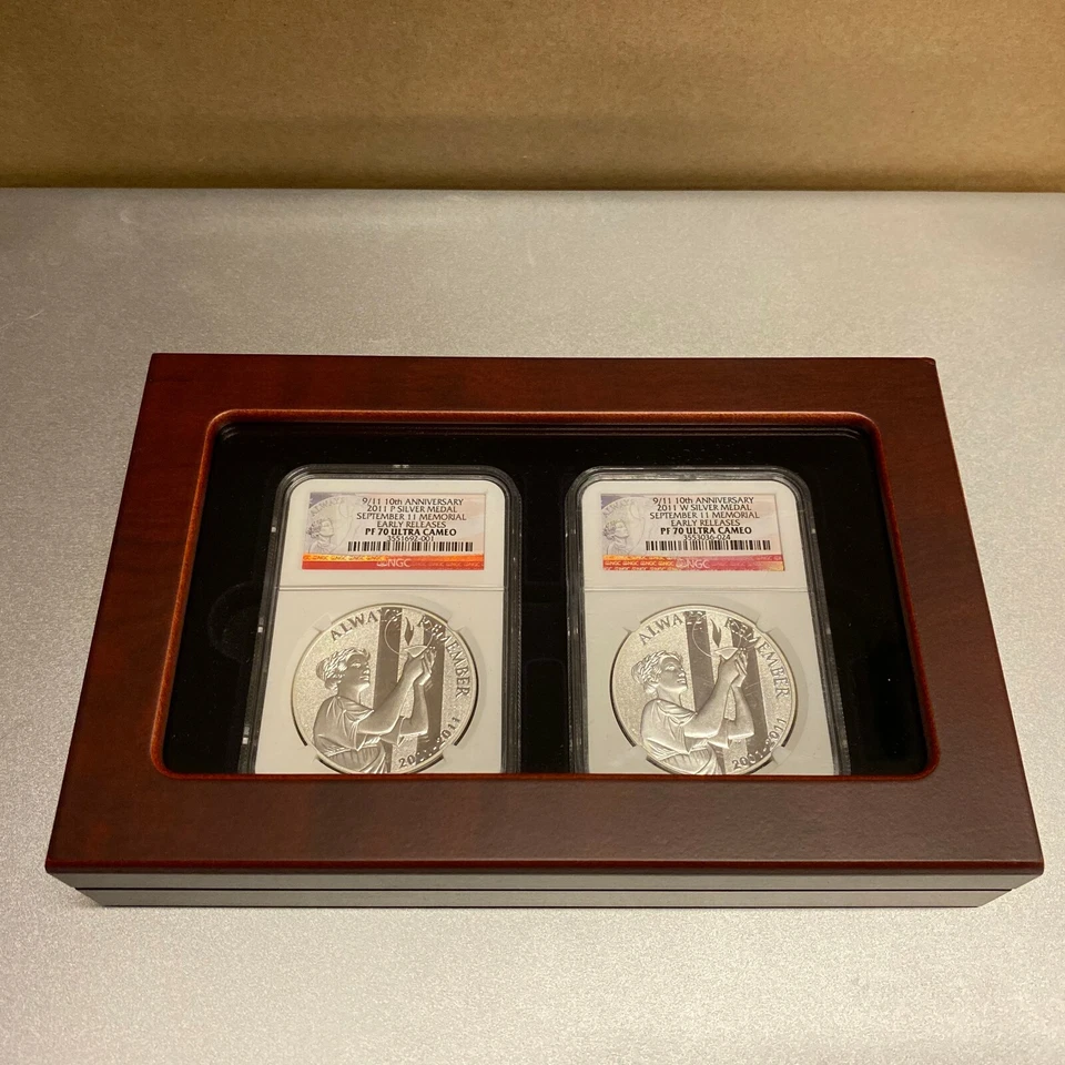 2011 P/W Silver September 11 Memorial 9/11 10th Anniv. Medals in Display Case - Image 2 of 4