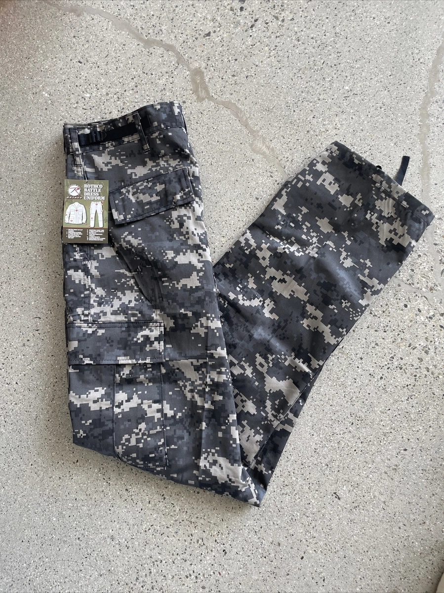 NWT Military Cargo Pants Fatigues Subdued Urban Digital Camo Rothco 22366  Sz M