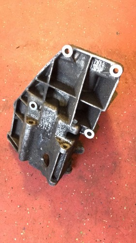 1999 BMW 740il, E38 M62tu Halterung für Klimakompressor, 1433564