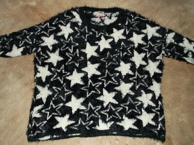 Only women's sweater cozy soft long sleeve size M beige/black must see!!