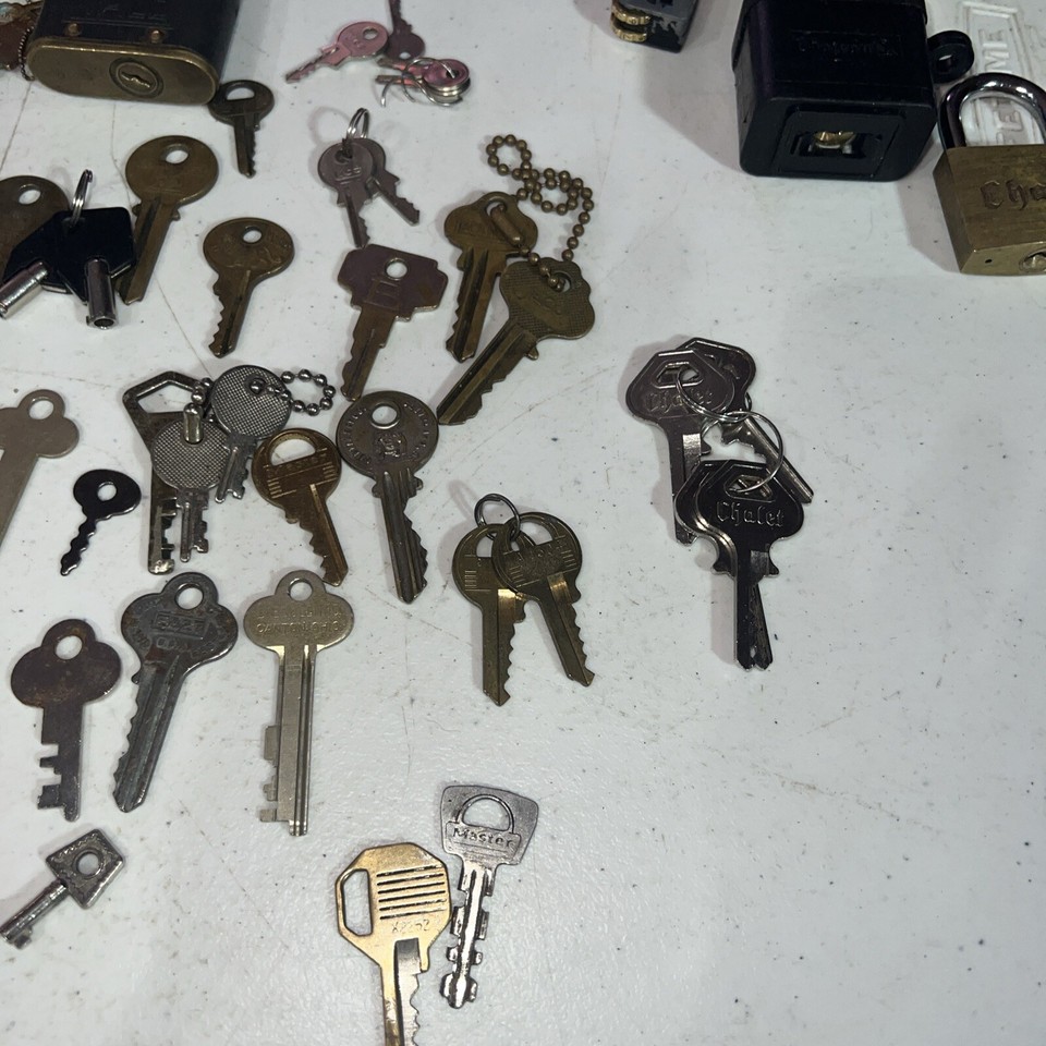 Lots Vintage Padlocks Lock MASTER PADLOCKS Keys, Yale Door Lock