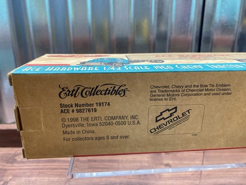 Ertl 1998 1:43 1950 Chevy Tractor Trailer Ace Hardware - New, Never Opened - Picture 3 of 3