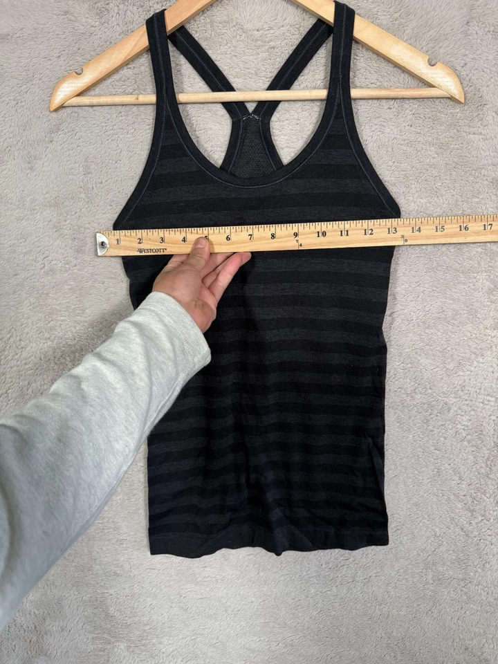 Camiseta sin mangas lululemon power y mujer talla 4 rayas negras Foto 4 de 4
