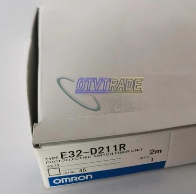 One   E32-D211R PhotoElectric Switch Fiber Unit new *yt