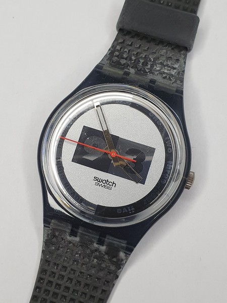Swatch Nueni GM108 - funktioniert - 34mm