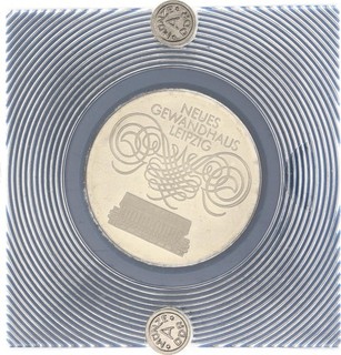 DDR 10 Mark 1982 Gewandhaus original verplombt PP