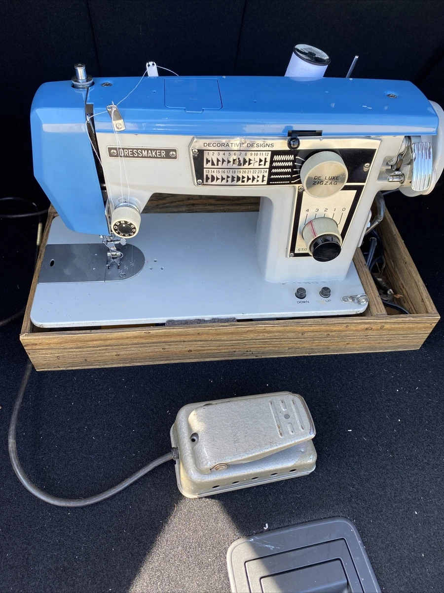 Dressmaker Sewing Machine Zig Zag