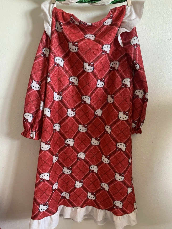Hello Kitty Holiday Nightgown With Ruffle Trim Rare 2018 - Image 4 of 4