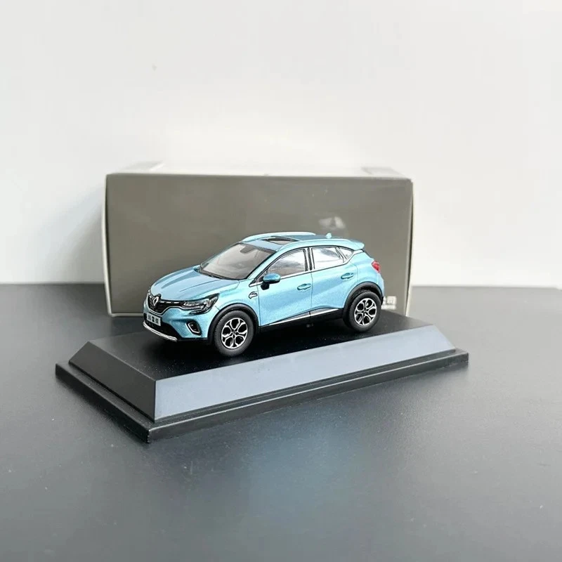 1:43 Renaults CAPTUR SUV Alloy Car Model Diecast Metal Off-road Vehicle Car  - Image 3 of 4