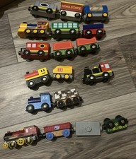Mellisa And Doug Magnetic Train Lot 18 Pieces Wooden Toy Engines 10 Track Pieces