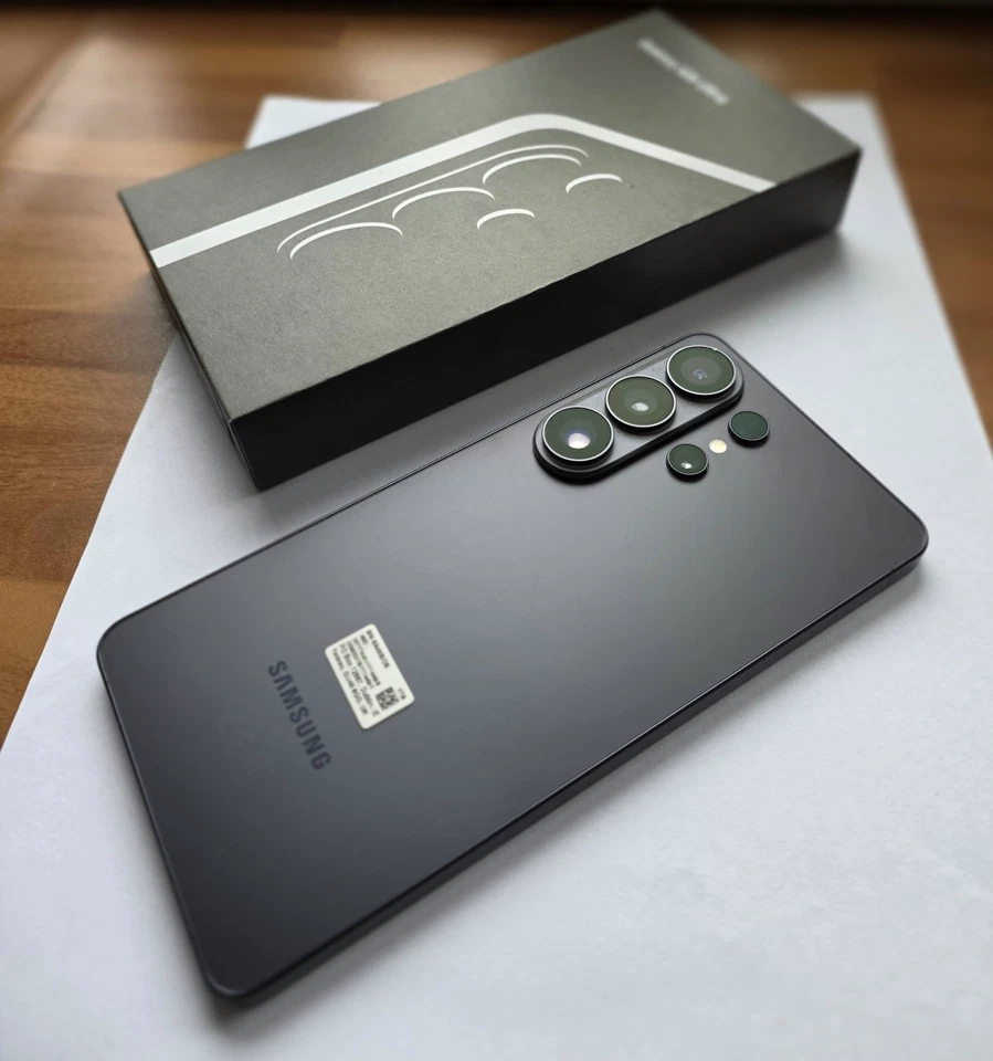 Samsung Galaxy S26 Ultra · 1TB, photo 1 of 5