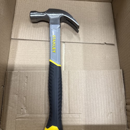 Stanley Curved Claw Hammer Fibreglass Shaft 570g (20oz) STA051310