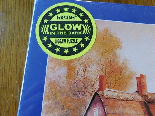 Tomax "Sweet Evening" 1000pc Glow in the Dark Jigsaw Puzzle - Picture 2 of 3