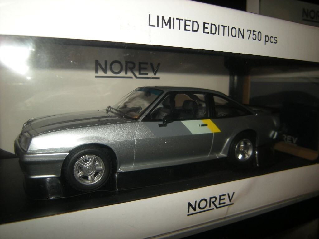1:18 Opel Manta i240 1985 Argento Norev 183301 Diecast Limitato 1:18 Opel Manta i240 1985 Argento Norev 183301 Diecast Limitato