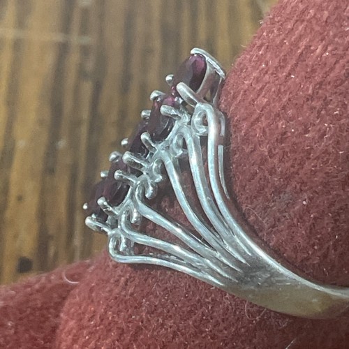 DK 925 Vtg. Sterling Rhodolite Ring Scrolling Features Pear Shaped Garnet Sz 10 - Picture 6 of 8