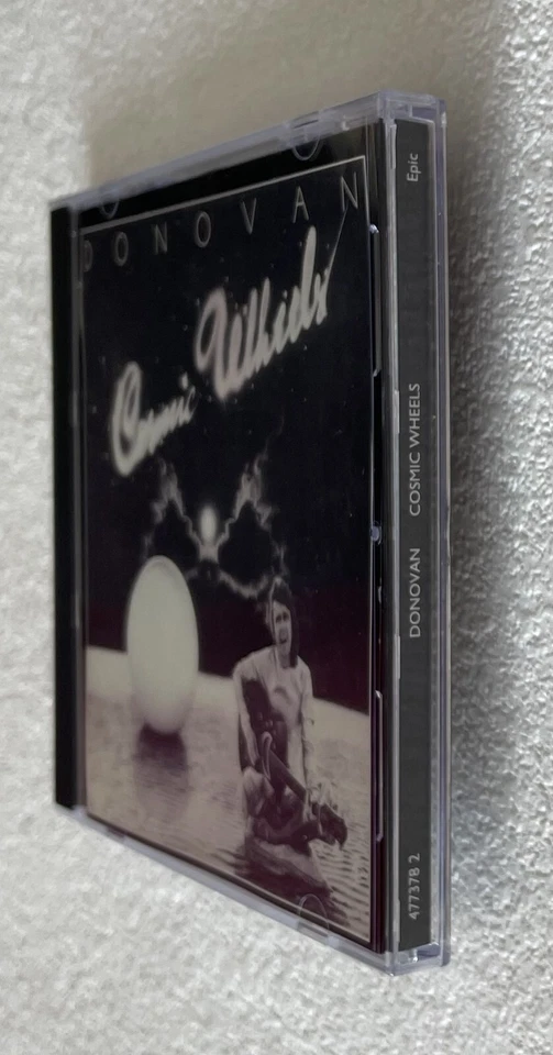 DONOVAN ~ COSMIC WHEELS ~ 1994 UK 10-TRACK CD ALBUM ~ EPIC (REWIND) 477378 2 - Image 3 of 4