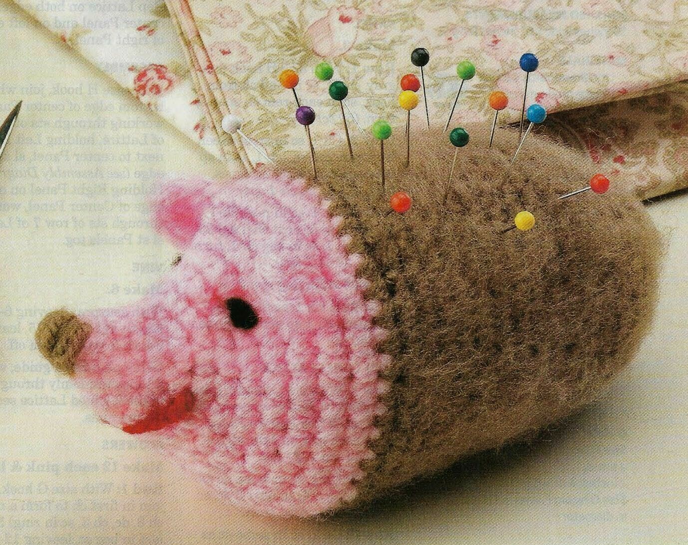 HEDGEHOG PINCUSHION SEWING HELPER CROCHET PATTERN INSTRUCTIONS | eBay