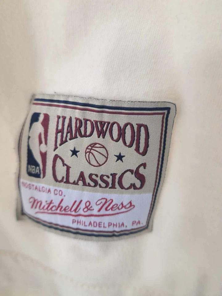 Camiseta Mitchell & Ness Chicago Bulls Crema 3 Turbas Campeones de la NBA Camiseta Hombre’s XL Foto 3 de 4