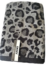 DKNY black & gray leopard/cheetah print bath ...