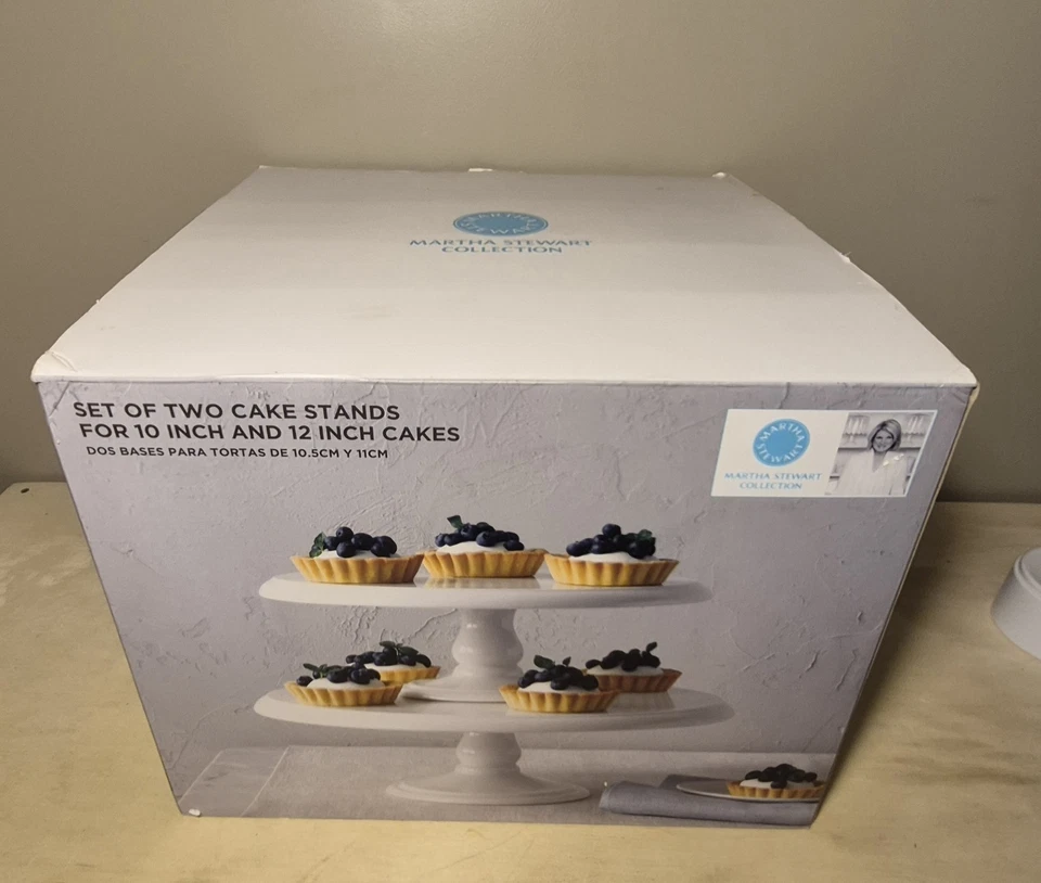 De Colección Colección Martha Stewart 10" y 12" Wht Cake Stands Macy's Exclusivo 2015  Foto 3 de 4