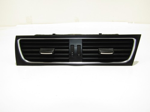 AUDI A5 8T RHD DASHBOARD AIR VENT Luftdüse Vorne Mitte Front Center 8T2820951B