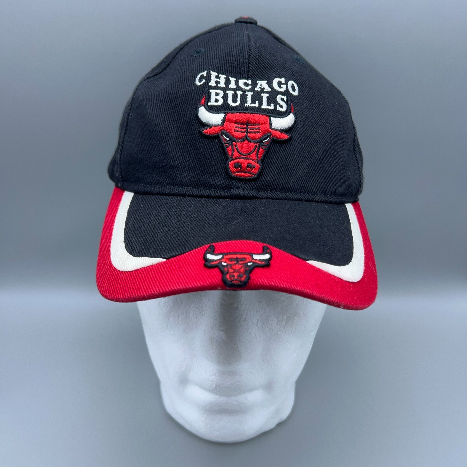 Chicago Bulls Hat Strapback Black Red White Windy City Reebok Sports Street NBA