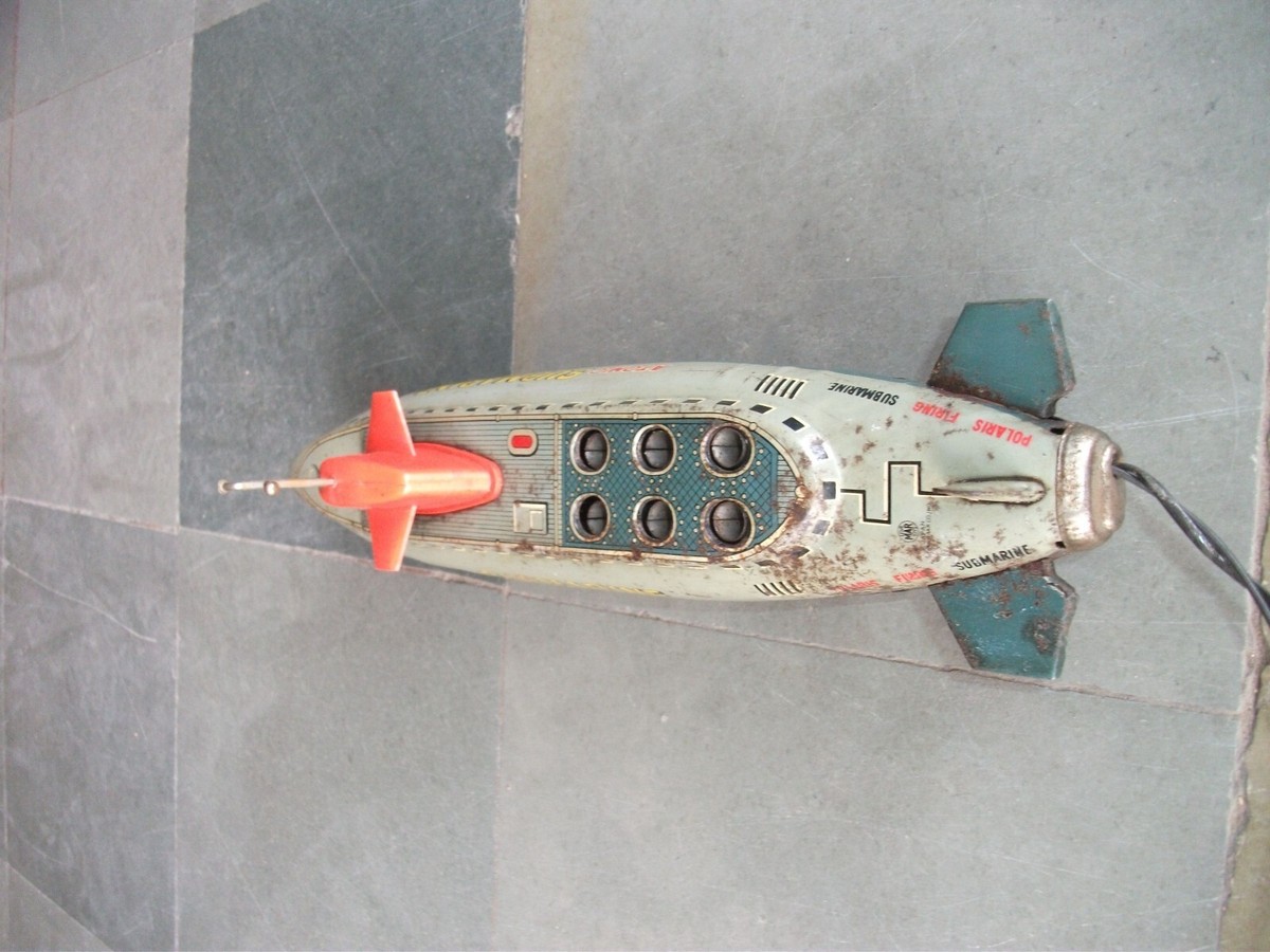 レトロライター　アメリカ潜水艦　　SUBMARINE Vintage Battery LINEMAR Atomic Submarine Polaris Firing 571
