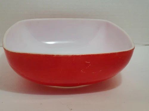 Vintage Pyrex 525B-025 Red Square Bowl 2 1/2 Qt Hostess Bowl