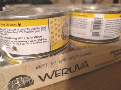 Weruva Classic Cat Food Paw Lickin  Chicken with Breast in Gravy Case Of 24 4/27