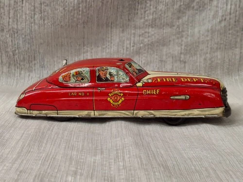 VINTAGE 1950s MARX TOYS FIRE DEPT CHIEF CAR NO. 1 TIN  ROOF LIGHT TOY Incomplete