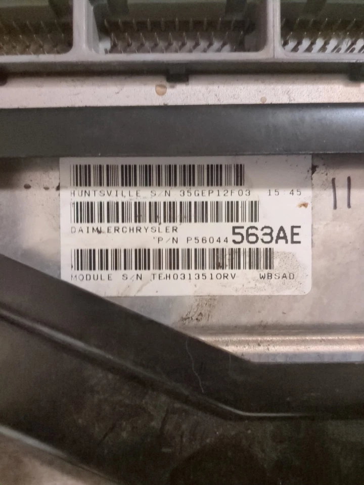 04 JEEP GRAND CHEROKEE 4.0 ECM ECU COMPUTER PCM  P56044-563AE - Image 2 of 3