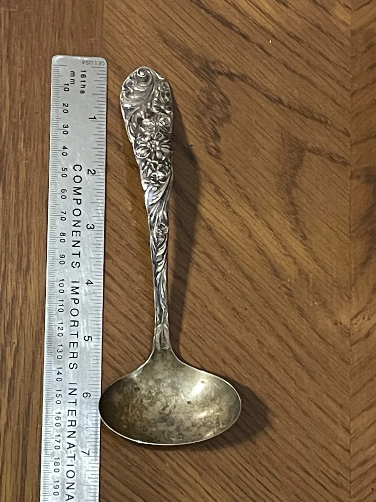 Reed & Barton Sterling Ladle - Flora Pattern 74 g