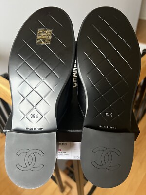 Women's Chanel Shoes Loafers Black Quilted 25C Turnlock Mules