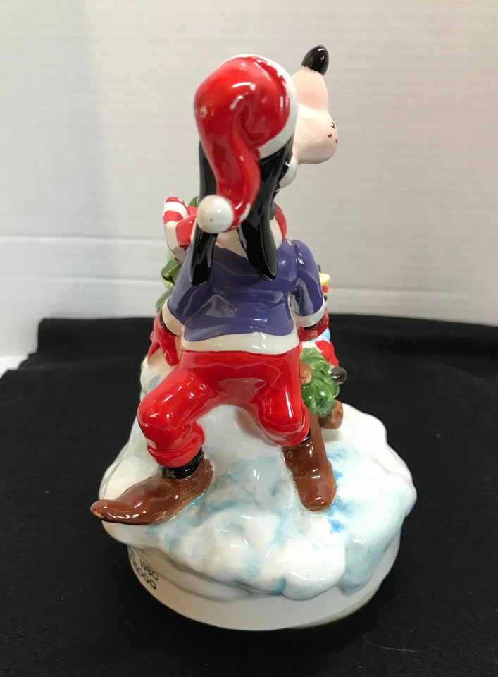 VintagePrimeira Edição Limitada Disney Pateta "Sleigh Ride" Natal 1980 Caixa de Música - Imagem 3 de 4