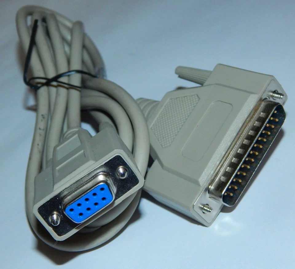 RS232 Kabel von DB25 auf DB9 Lantronix 500-163 f UDS1100 Universal Device Server - Bild 2 von 3