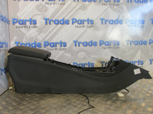 2015 MERCEDES A180 W176 CENTRE CONSOLE WITH ARMREST FAUX LEATHER #20954
