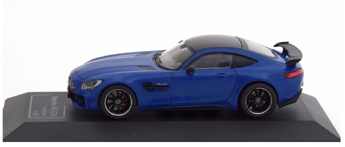 1 43 Mercedes-Benz AMG GT-R 2018 Brilliant Blue CMR Diecast