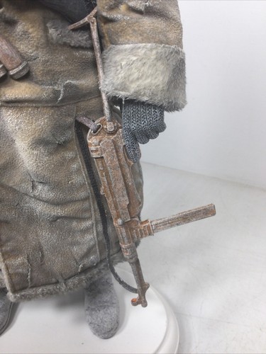 1/6 CUSTOM BUILD GERMAN SS DIV “GHOST OF LENINGRAD” LT EASTERN FRONT MP-40 P-38 - Picture 24 of 24