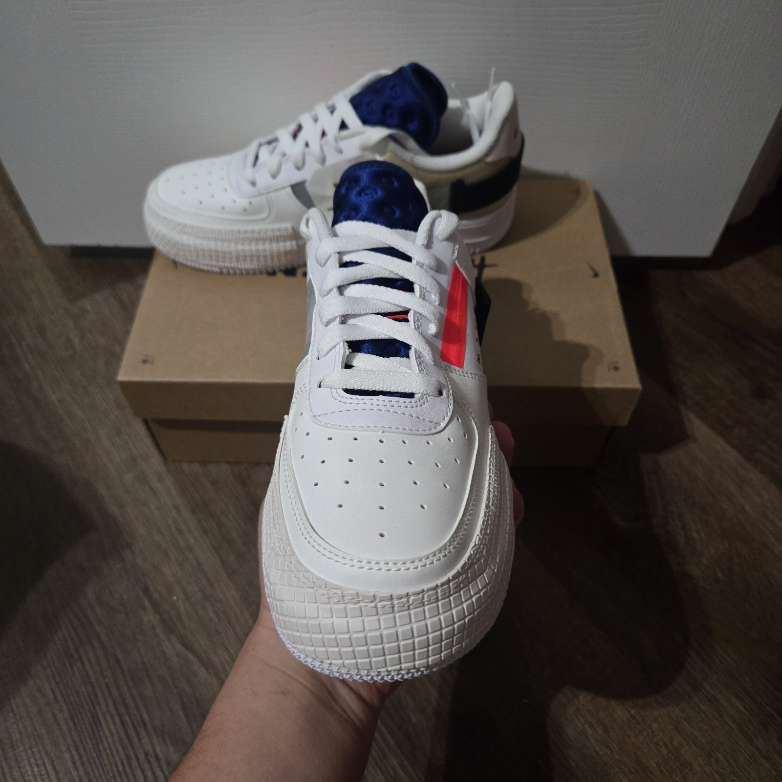 Nike Air Force 1 Type (GS) BQ4793-100 Size 6Y thumbnail 4