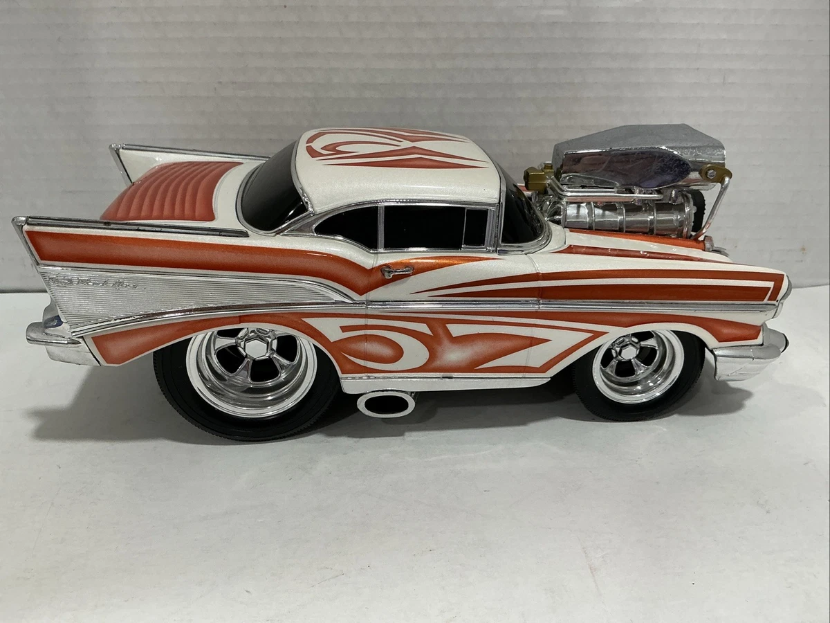 Muscle Machines Chevrolet 1:18 Scale Diecast & Toy Vehicles for
