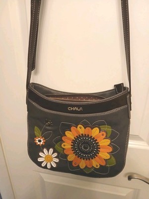 LOOK!  CHALA SUNFLOWER  DELUXE CROSSBODY BAG WITH DAISY AND BEE. 