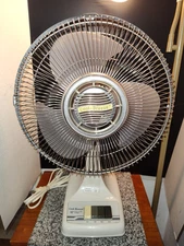 Vintage Cool-Breeze 12" 3 Speed Air Oscillating Electric Fan 80's Retro. DE1-211