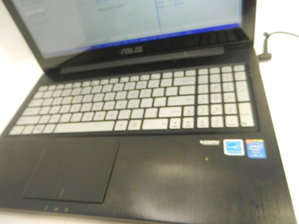PORTATIL GAMING ASUS Q501LA - Core i5-4200U @ 1.6Ghz / 8GB / Sin HDD -arranque a la bios Foto 3 de 4