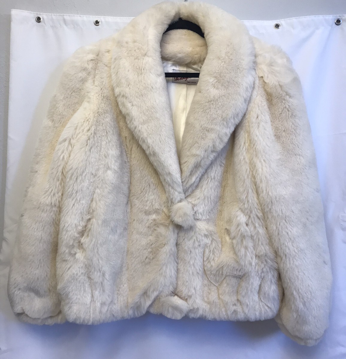 ジャケット・アウター 80s DONNY BROOK short length fur jacket Vintage Faux Fur Coat Donnybrook Fur Coat White 90s PomPoms Crop