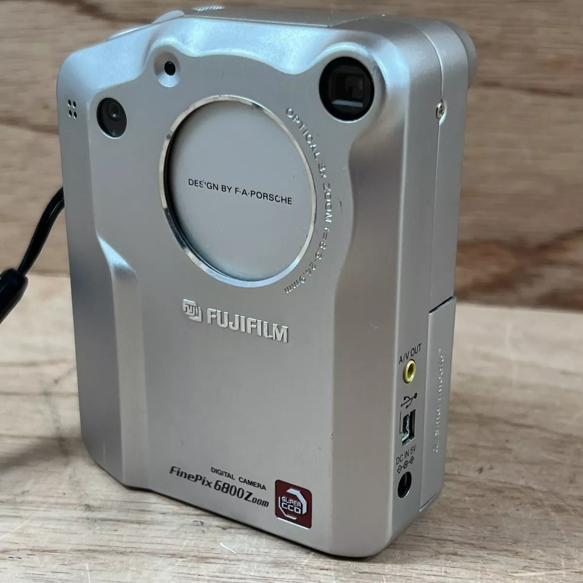 Finepix 6800z Fujifilm Porsche Design Japan Bad Battery Read