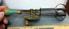 vintage wood handle egg beater, rusty but fun collectible, great for home decor