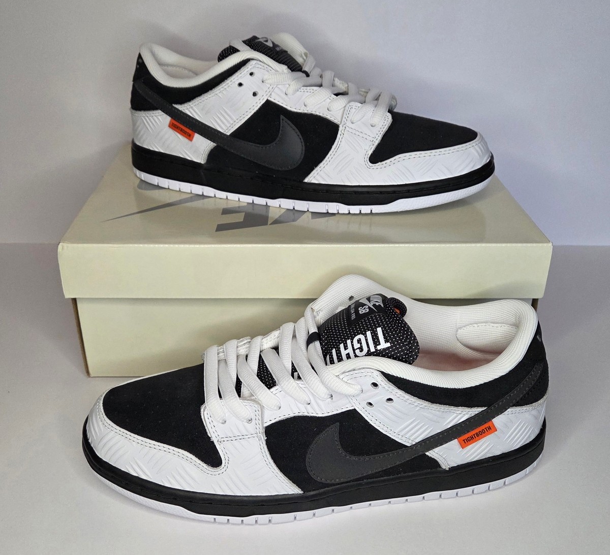 Nike SB Dunk Low Pro QS x TightBooth / White/Black-Safety Orange