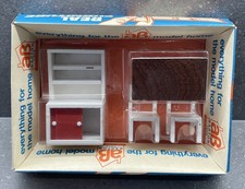 AB Barton Toys Dolls House